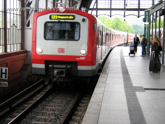 472-256,-11,S-Bahn Hamburg,CO.png